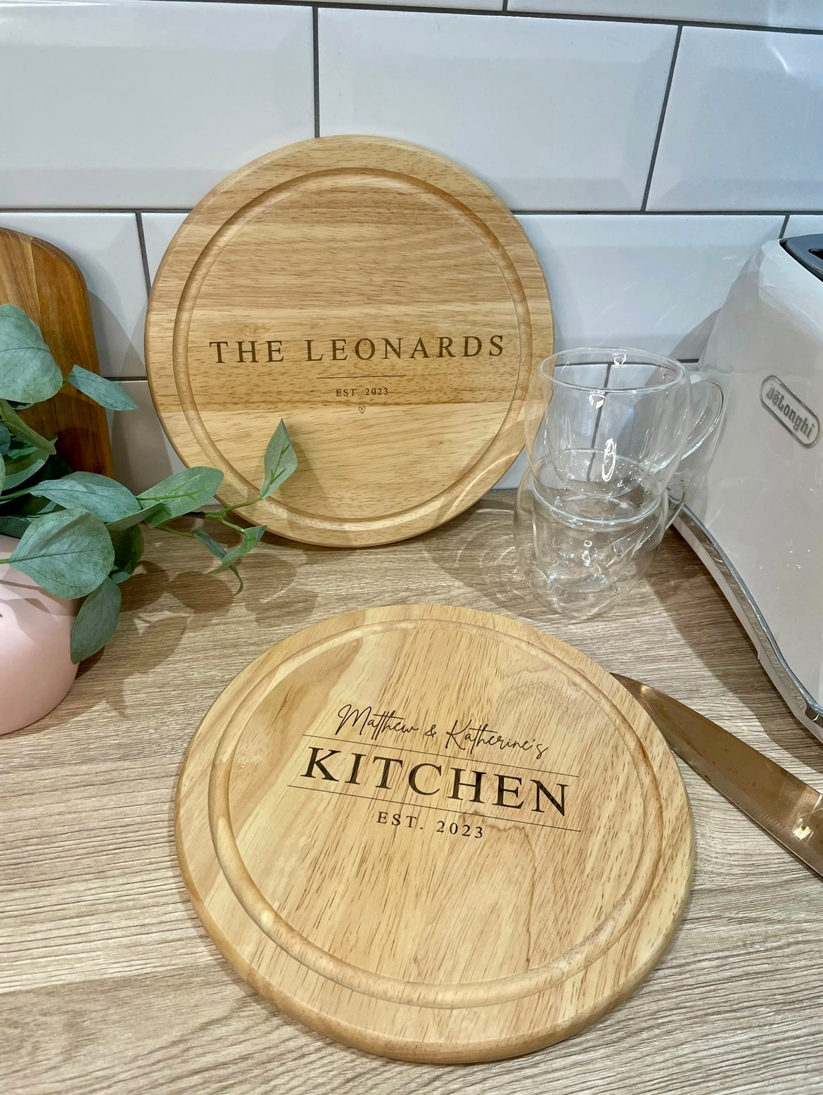 Personalised Chopping Board | Couples Gift | Personalised Kitchen | New Home Gift | Wedding Gift | Moving Gift | Round Wooden Chopping Board